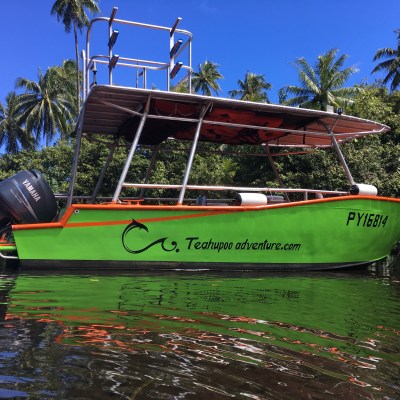 Teahupoo Adventure boat