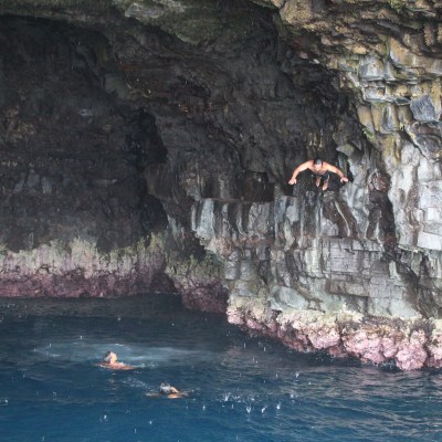 Vaitomoana Marine cave